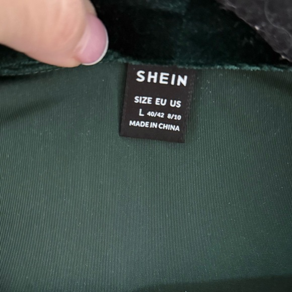 Elegant Green Velvet Women's Shaw - Picture 5 of 5